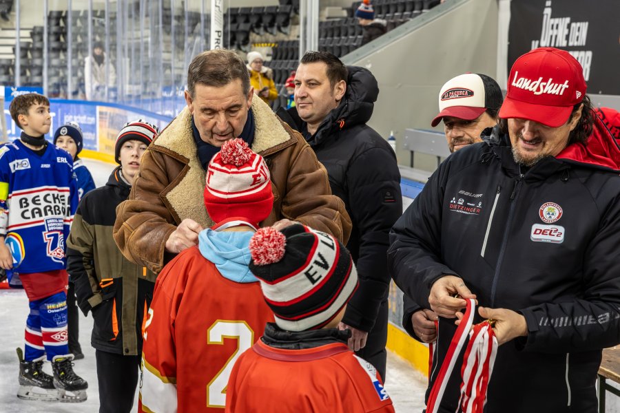 u11_dietzinger_cup_siegerehrung_--cfel7744-verbessert-rr.jpg