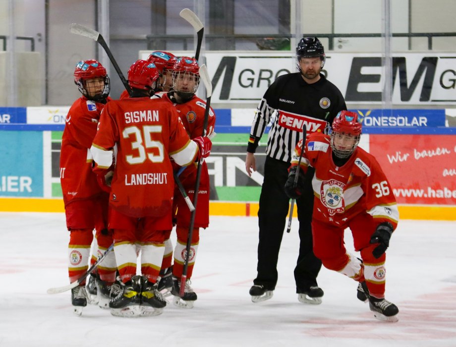 u17_wildwings02.jpg